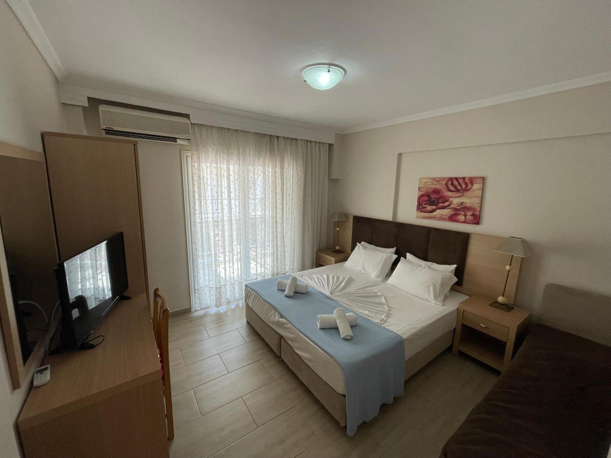 Maria Apartments Паралія-Діонісіу Екстер'єр фото